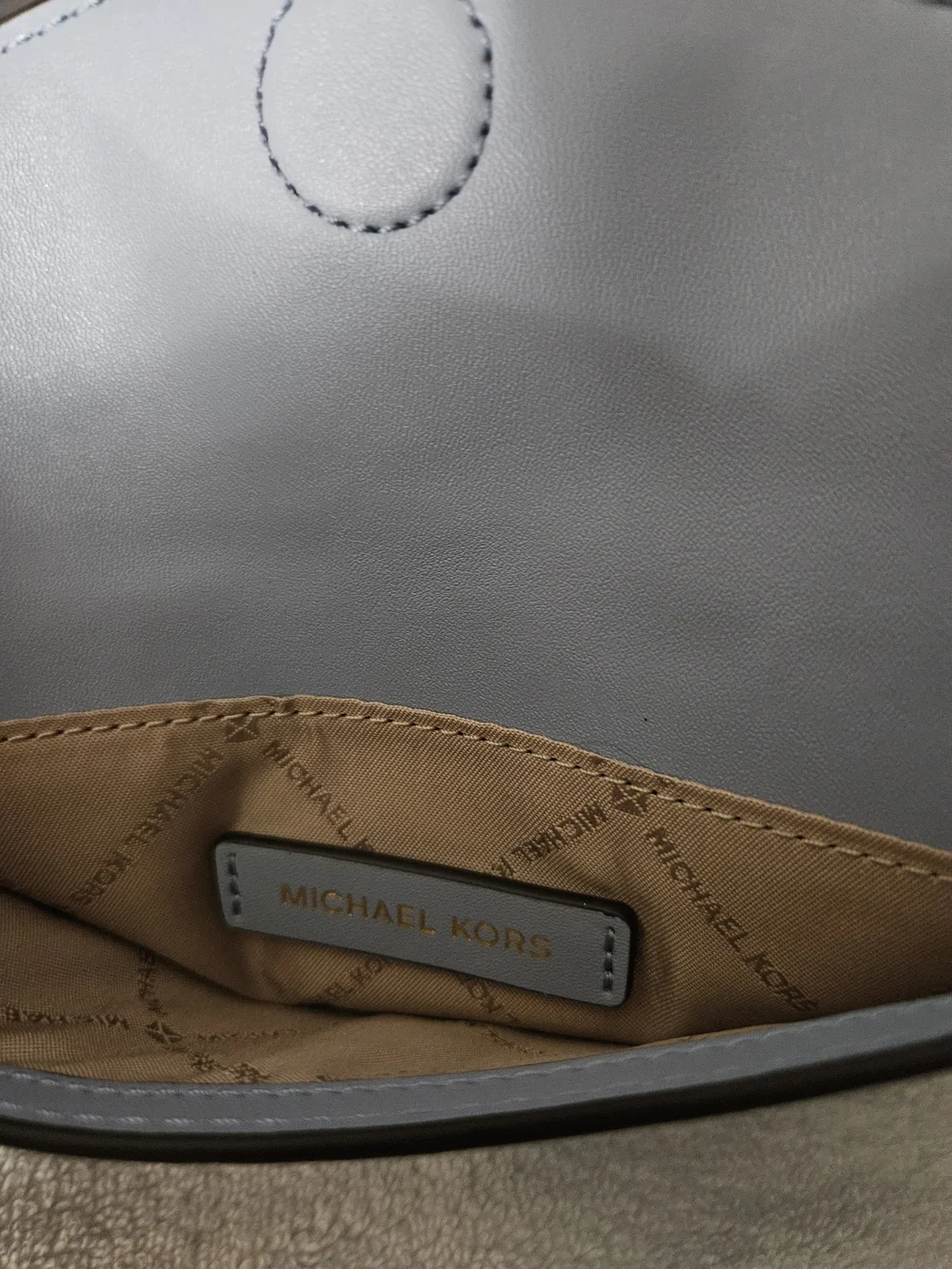 💕💖Michael Kors Light Blue Logo Envelope Wristlet - Preowned💞💔
